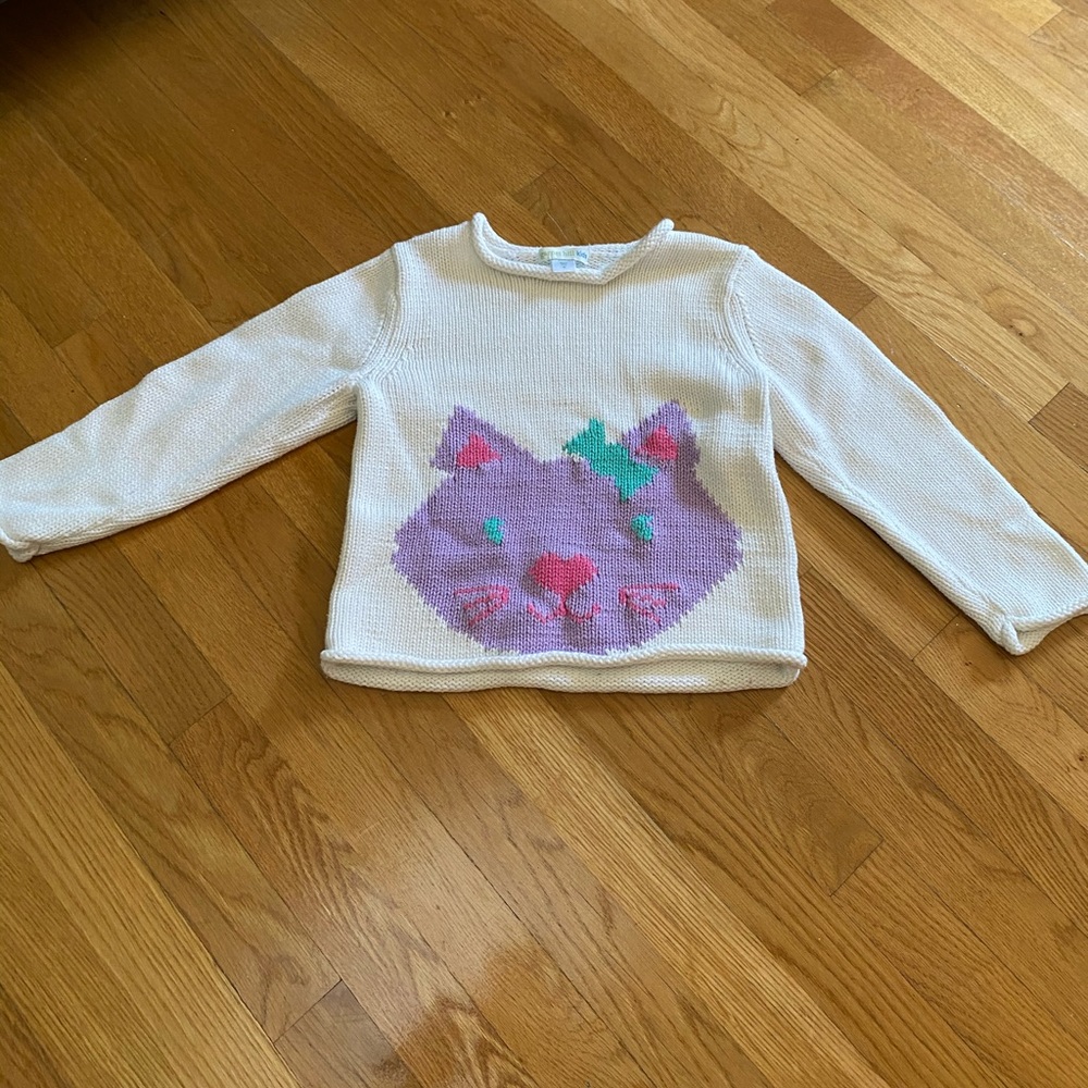 Garnet kids hill sweater, size medium.